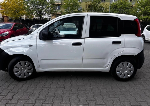 Fiat Panda cena 19678 przebieg: 201000, rok produkcji 2016 z Warszawa małe 121